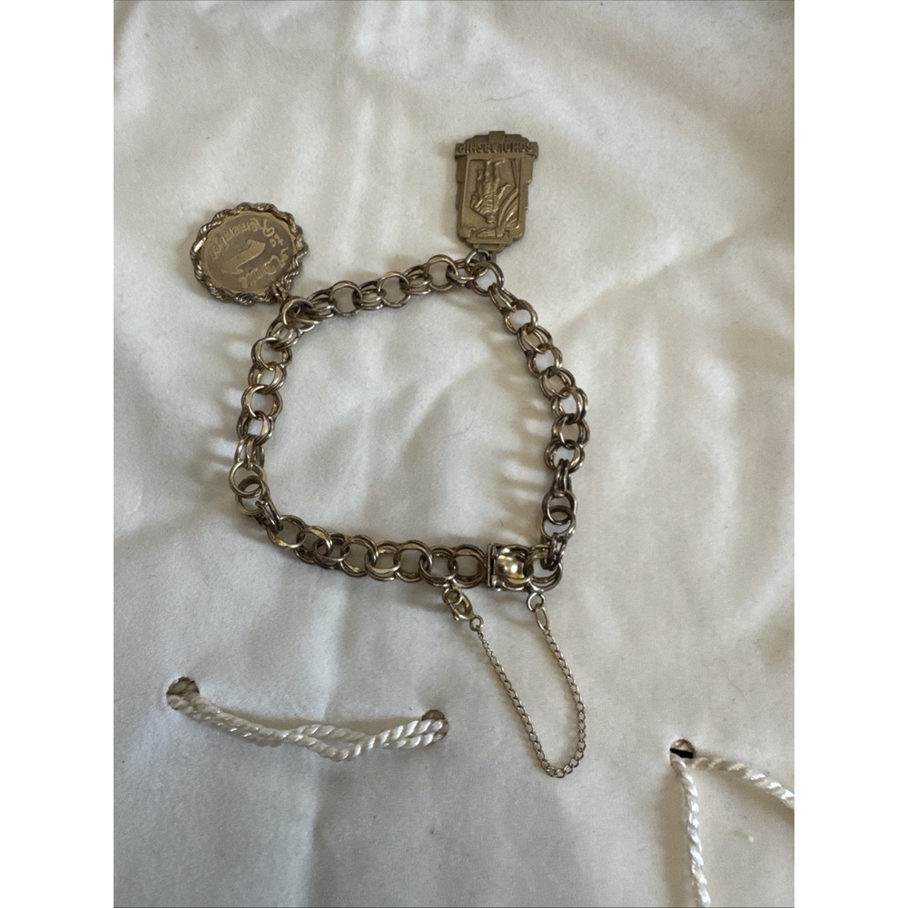 Vintage 12 GF Chain Link Bracelet With 1 12K GF Charms 16.3 Grams Safety Chain